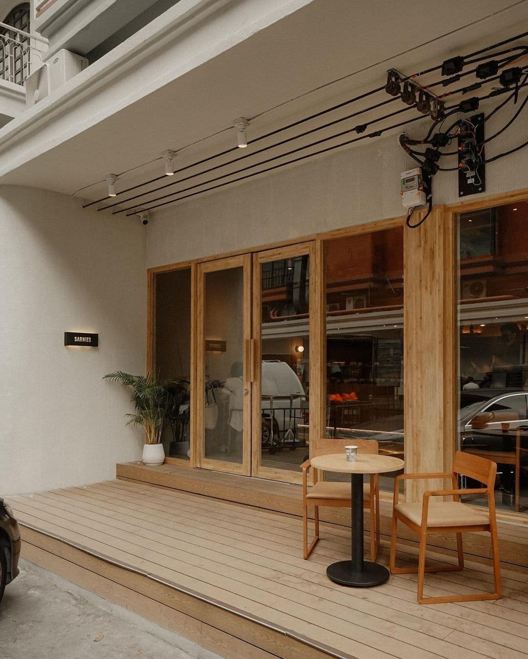 Sarnies カフェ Sukhumvit