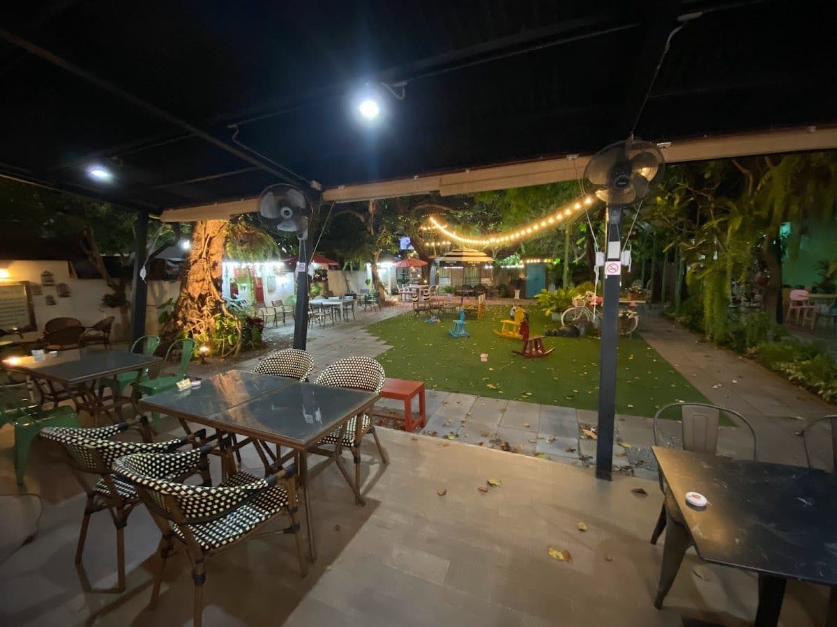 Home Stew Cafe gallery 7