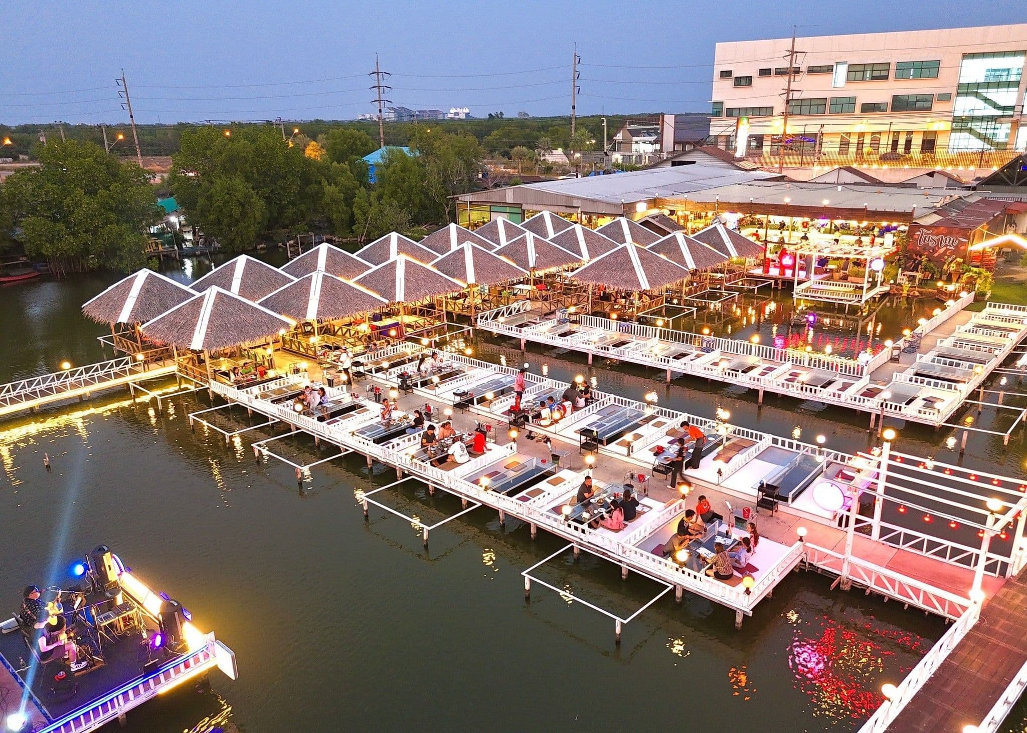 ครัวโบราณบันเทิง