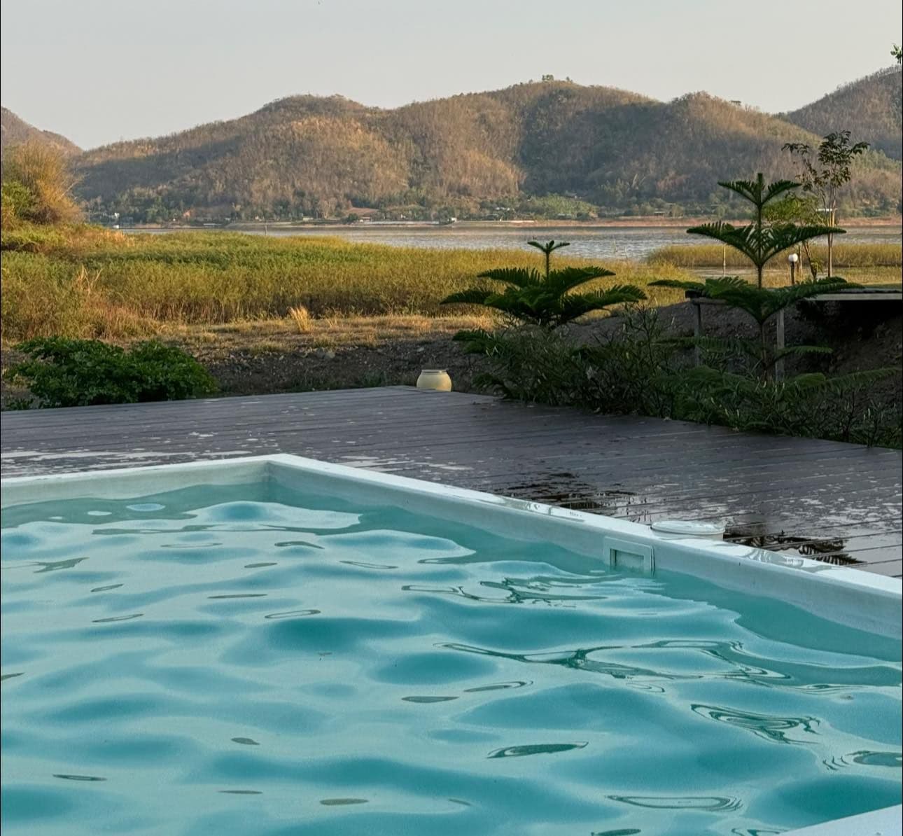 ไร่คงเดือน แคมป์ปิ้ง ลานกางเต็นท์